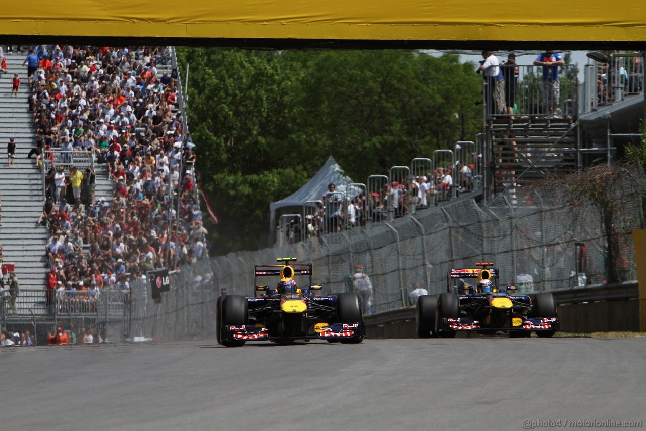 GP CANADA, 10.06.2011- Prove Libere 2, Venerdi', Mark Webber (AUS), Red Bull Racing, RB7 e Sebastian Vettel (GER), Red Bull Racing, RB7 