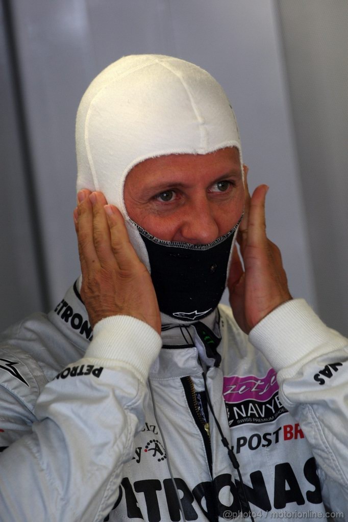 GP CANADA, 10.06.2011- Prove Libere 2, Venerdi', Michael Schumacher (GER), Mercedes GP Petronas F1 Team, MGP W02 