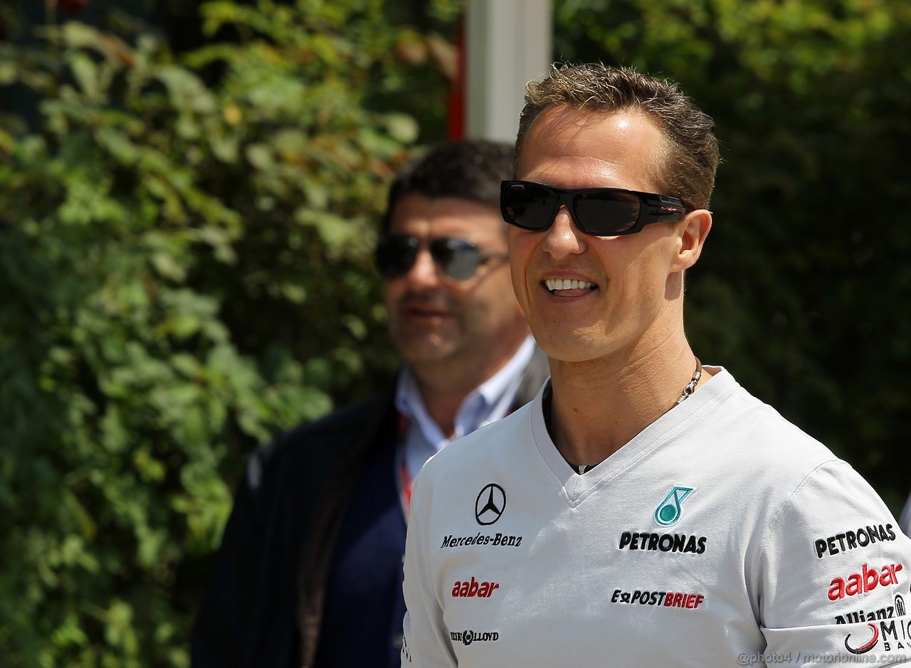 GP CINA, 17.04.2011- Michael Schumacher (GER), Mercedes GP Petronas F1 Team, MGP W02