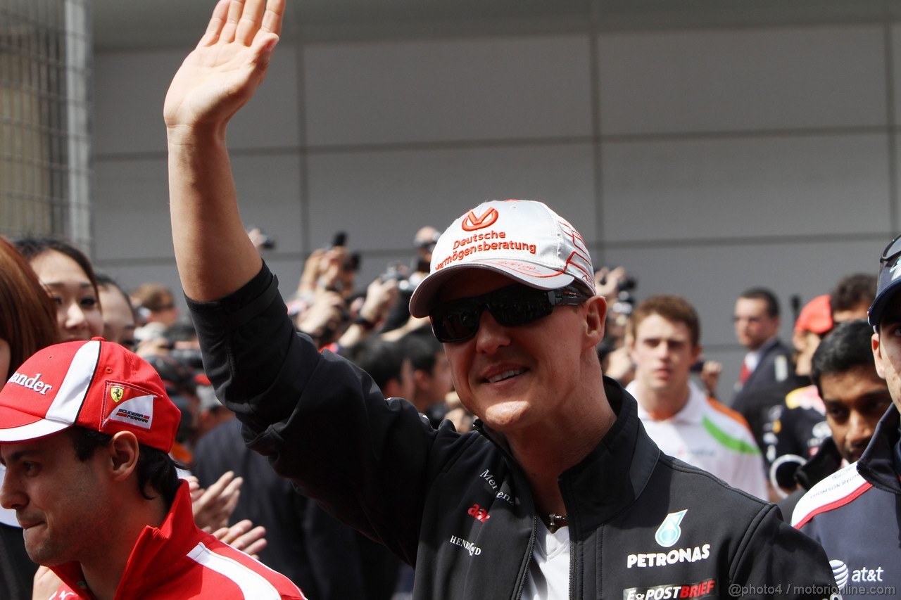 GP CINA, 17.04.2011- Michael Schumacher (GER), Mercedes GP Petronas F1 Team, MGP W02