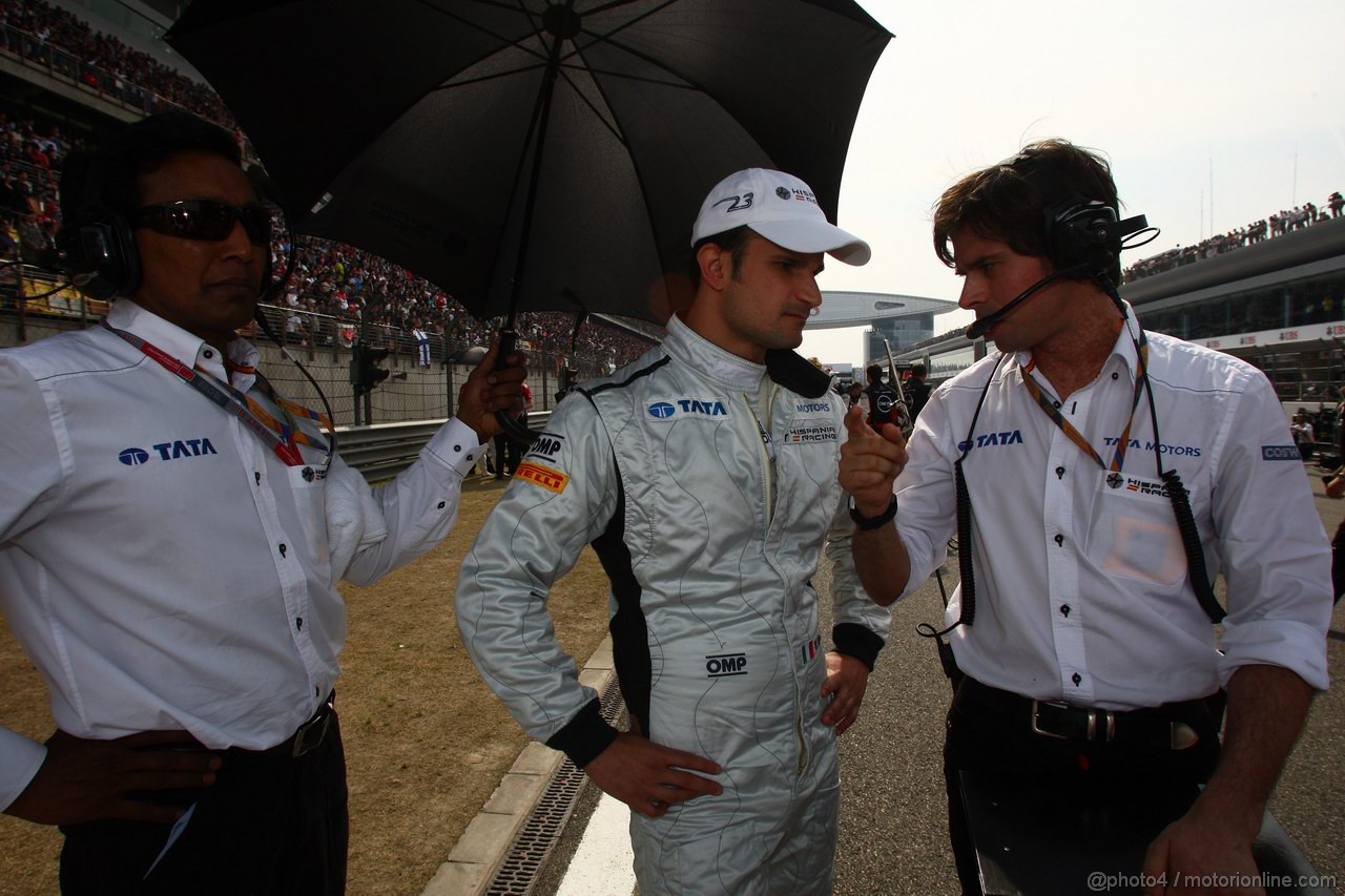 GP CINA, 17.04.2011- Gara, Vitantonio Liuzzi (ITA), Hispania Racing F1 Team, HRT  