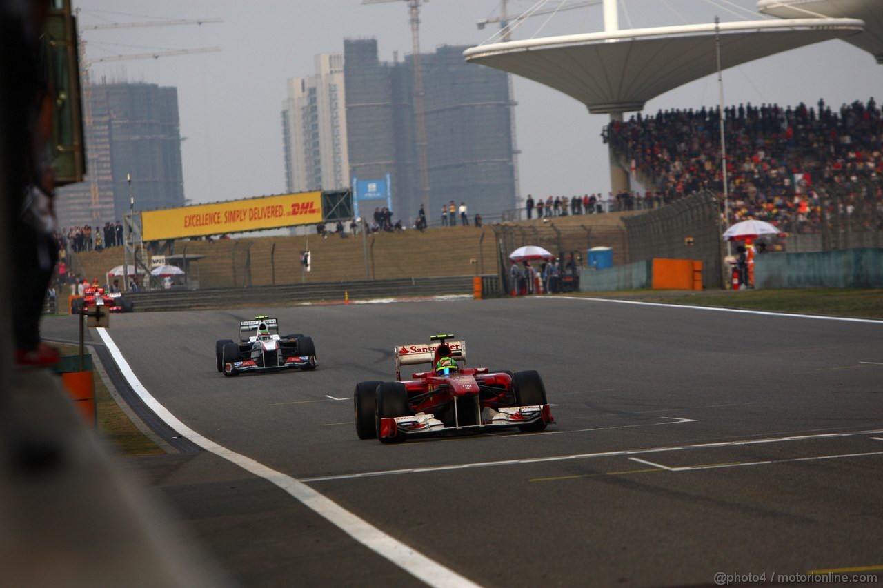 GP CINA, 17.04.2011- Gara, Felipe Massa (BRA), Ferrari, F-150 Italia 