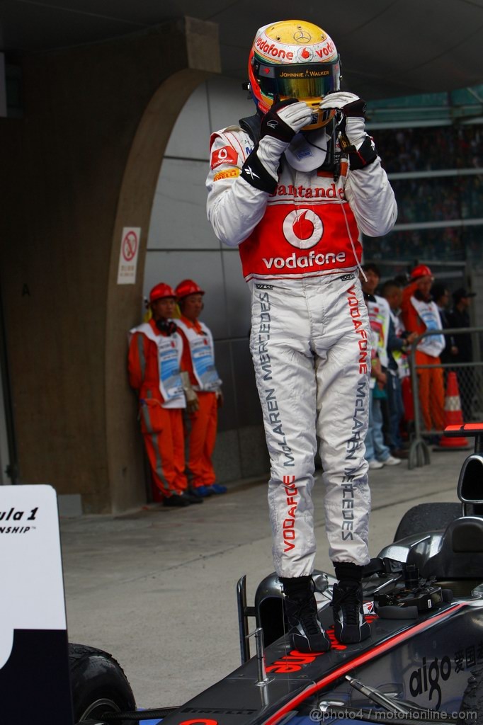 GP CINA, 17.04.2011- Gara, Lewis Hamilton (GBR), McLaren  Mercedes, MP4-26 vincitore 