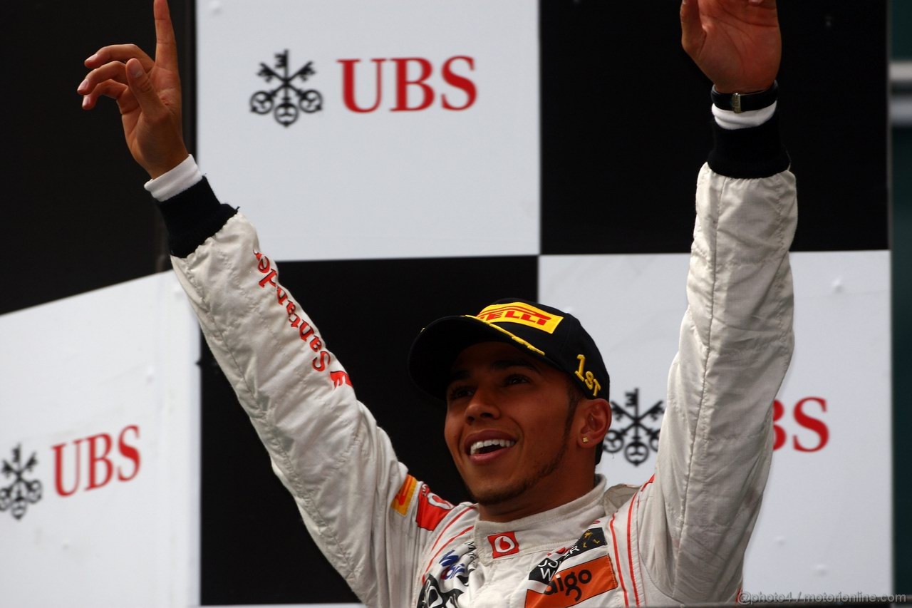 GP CINA, 17.04.2011- Gara, Lewis Hamilton (GBR), McLaren Mercedes, MP4-26 vincitore