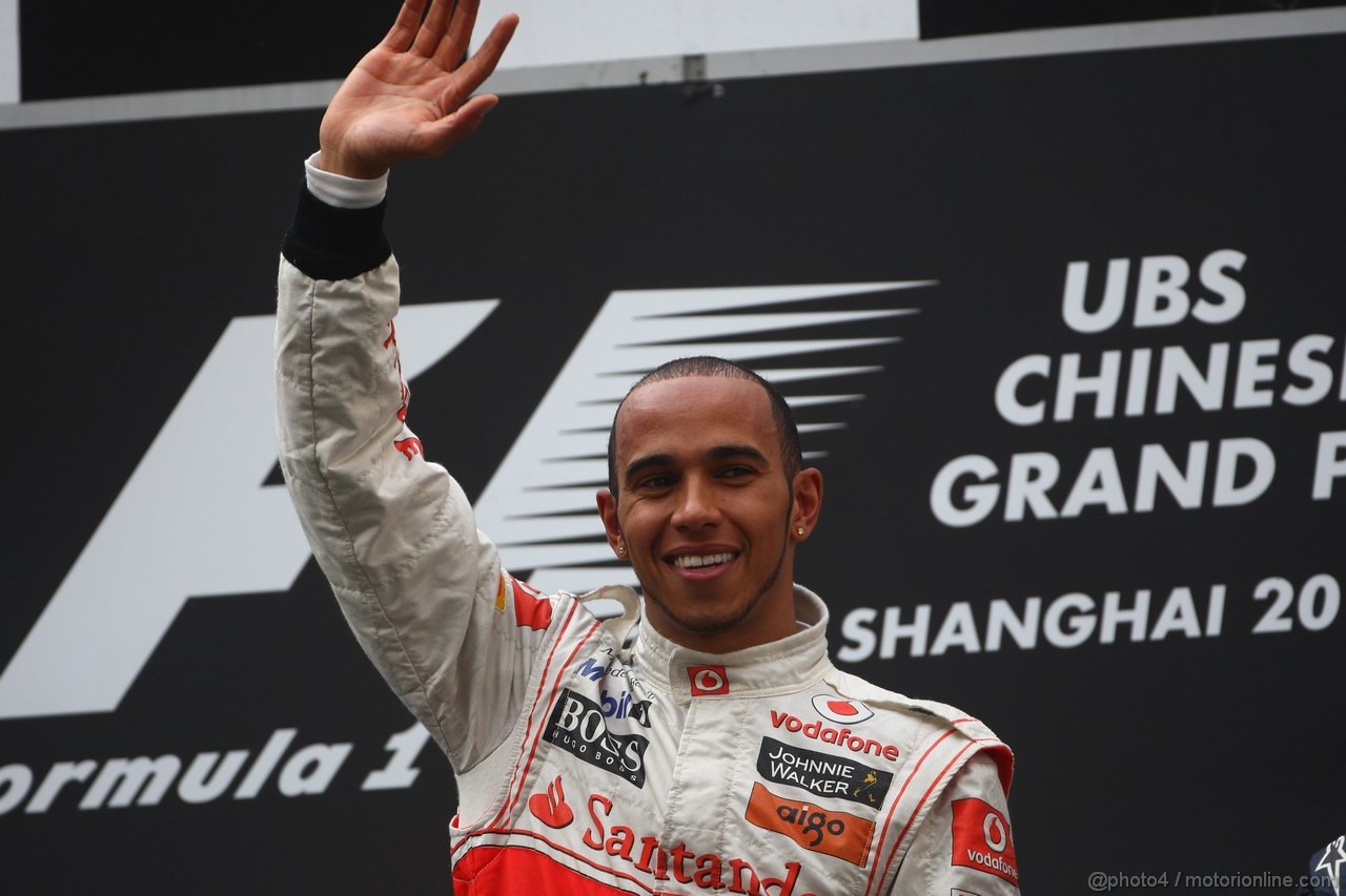 GP CINA, 17.04.2011- Gara, Lewis Hamilton (GBR), McLaren Mercedes, MP4-26 vincitore