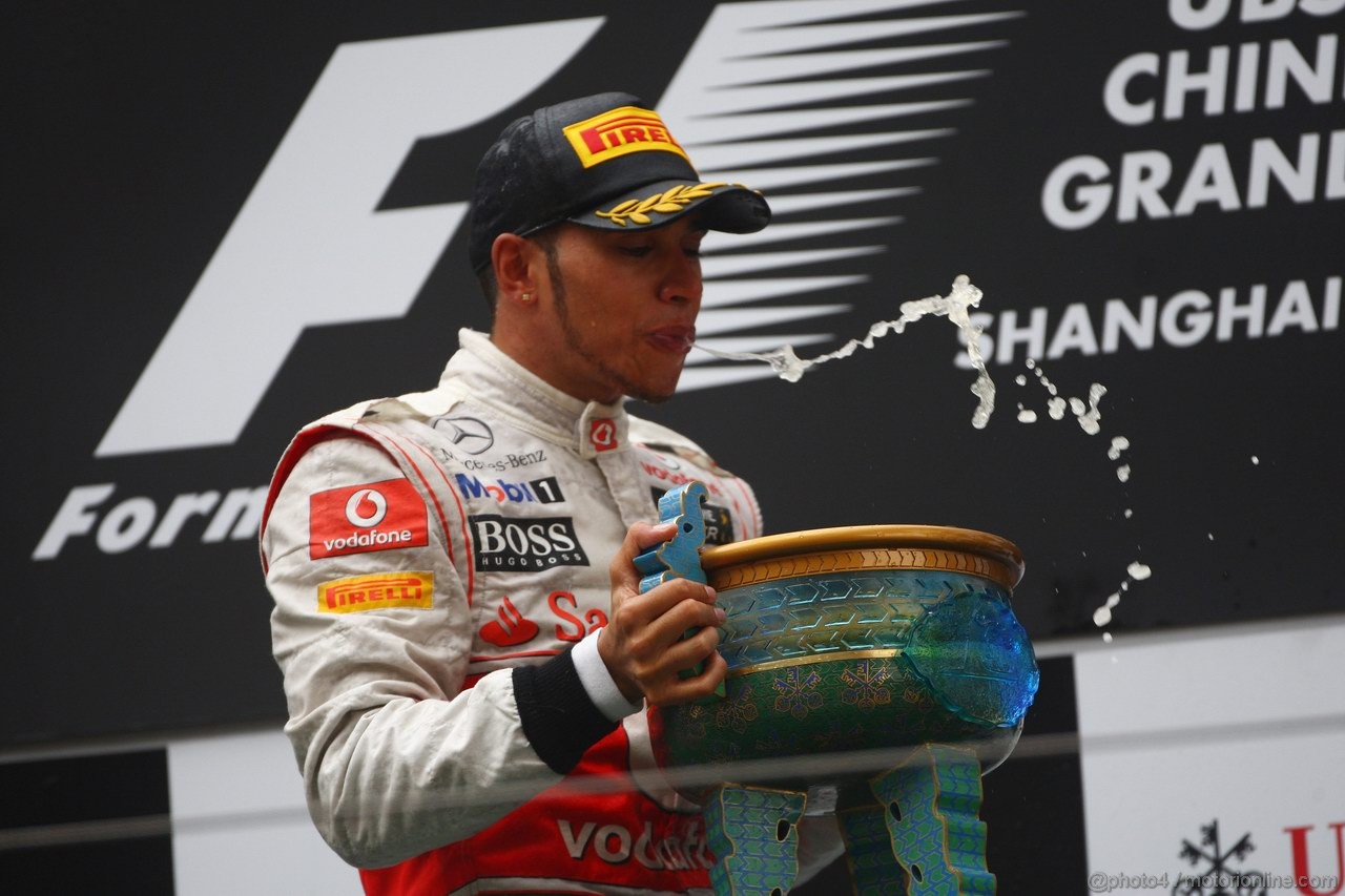 GP CINA, 17.04.2011- Gara, Lewis Hamilton (GBR), McLaren Mercedes, MP4-26 vincitore