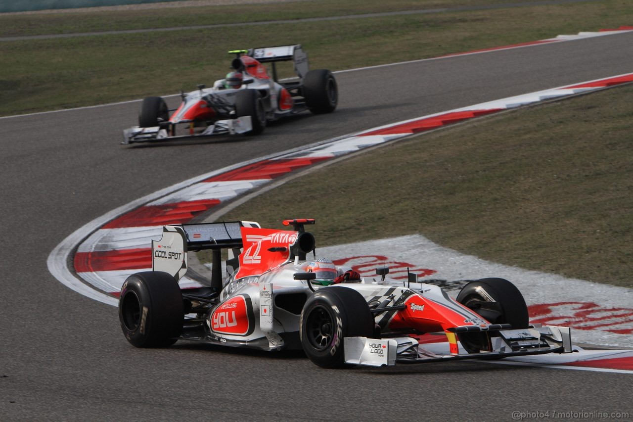 GP CINA, 17.04.2011- Gara, Narain Karthikeyan (IND), Hispania Racing F1 Team, HRT Vitantonio Liuzzi (ITA), Hispania Racing F1 Team, HRT  Vitantonio Liuzzi (ITA), Hispania Racing F1 Team, HRT  