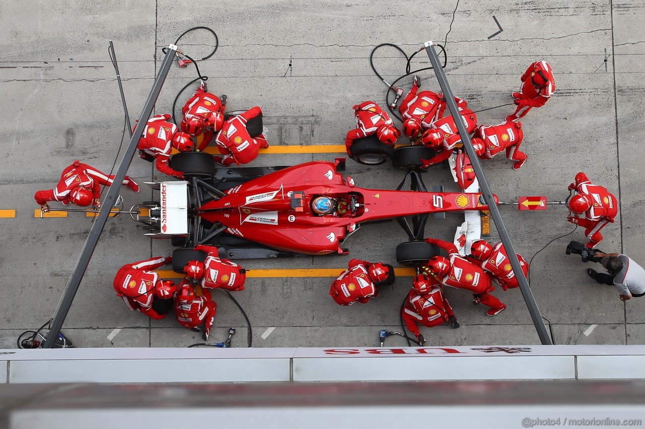 GP CINA, 17.04.2011- Gara, Fernando Alonso (ESP), Ferrari, F-150 Italia 