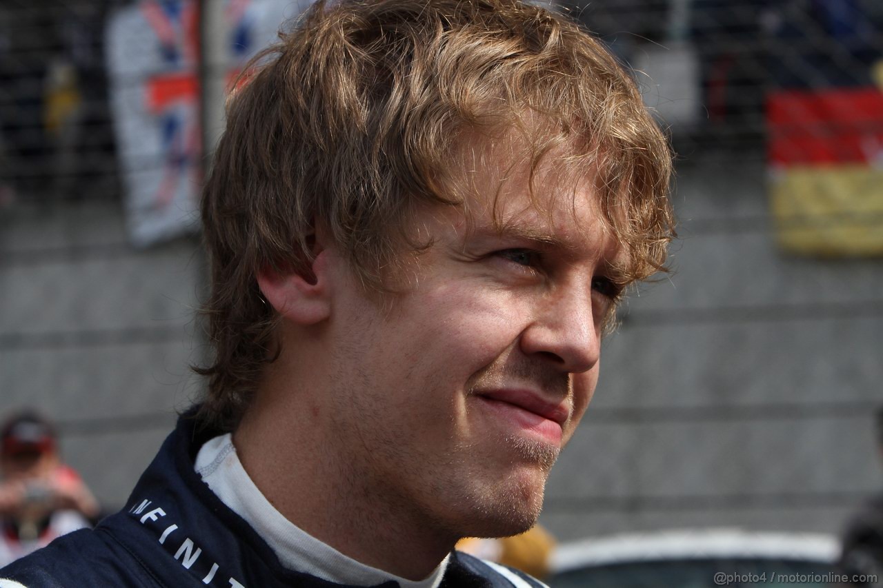 GP CINA, 17.04.2011- Gara, Sebastian Vettel (GER), Red Bull Racing, RB7 