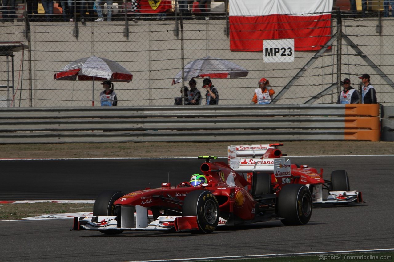 GP CINA, 17.04.2011- Gara, Felipe Massa (BRA), Ferrari, F-150 Italia e Fernando Alonso (ESP), Ferrari, F-150 Italia 