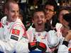 GP CINA, 17.04.2011- Gara, Mechanics celebrate the victory of Lewis Hamilton (GBR), McLaren Mercedes, MP4-26