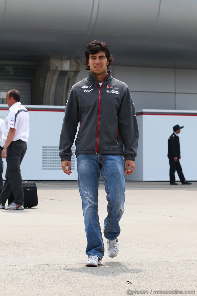 GP CINA, 14.04.2011- Sergio Pérez (MEX), Sauber F1 Team C30 