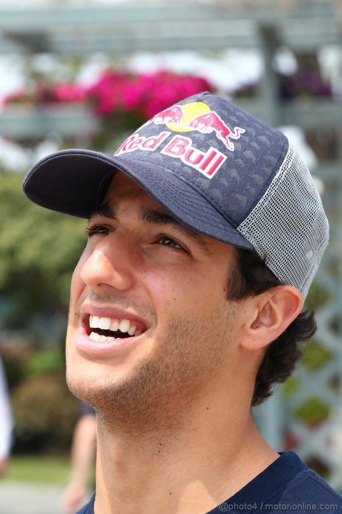 GP CINA, 14.04.2011- Daniel Ricciardo (AUS), Test Driver Scuderia Toro Rosso, STR6 