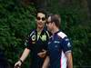 GP CINA, 14.04.2011- Bruno Senna (BRA), Test Driver, Lotus Renault GP R31 e Rubens Barrichello (BRA), Williams FW33 