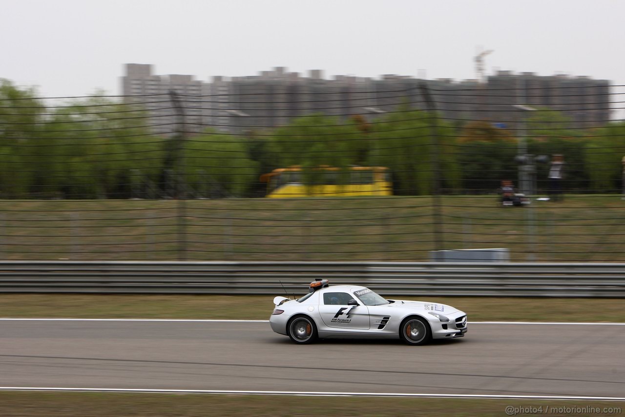 GP CINA, 16.04.2011- Prove Libere 3, Sabato, Safety car 