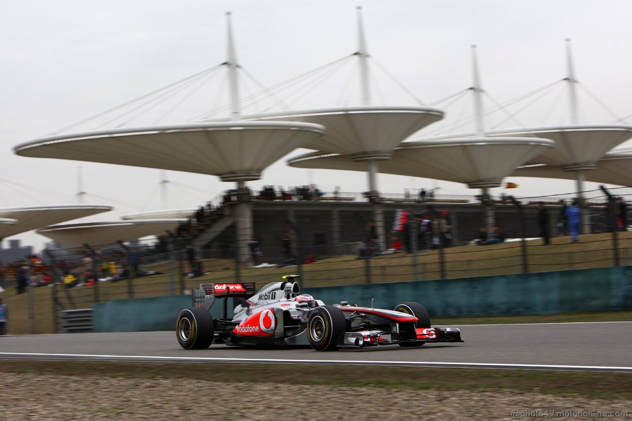 GP CINA, 16.04.2011- Prove Libere 3, Sabato, Jenson Button (GBR), McLaren  Mercedes, MP4-26 
