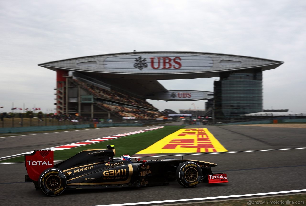 GP CINA, 16.04.2011- Prove Libere 3, Sabato, Vitaly Petrov (RUS), Lotus Renault GP, R31 
