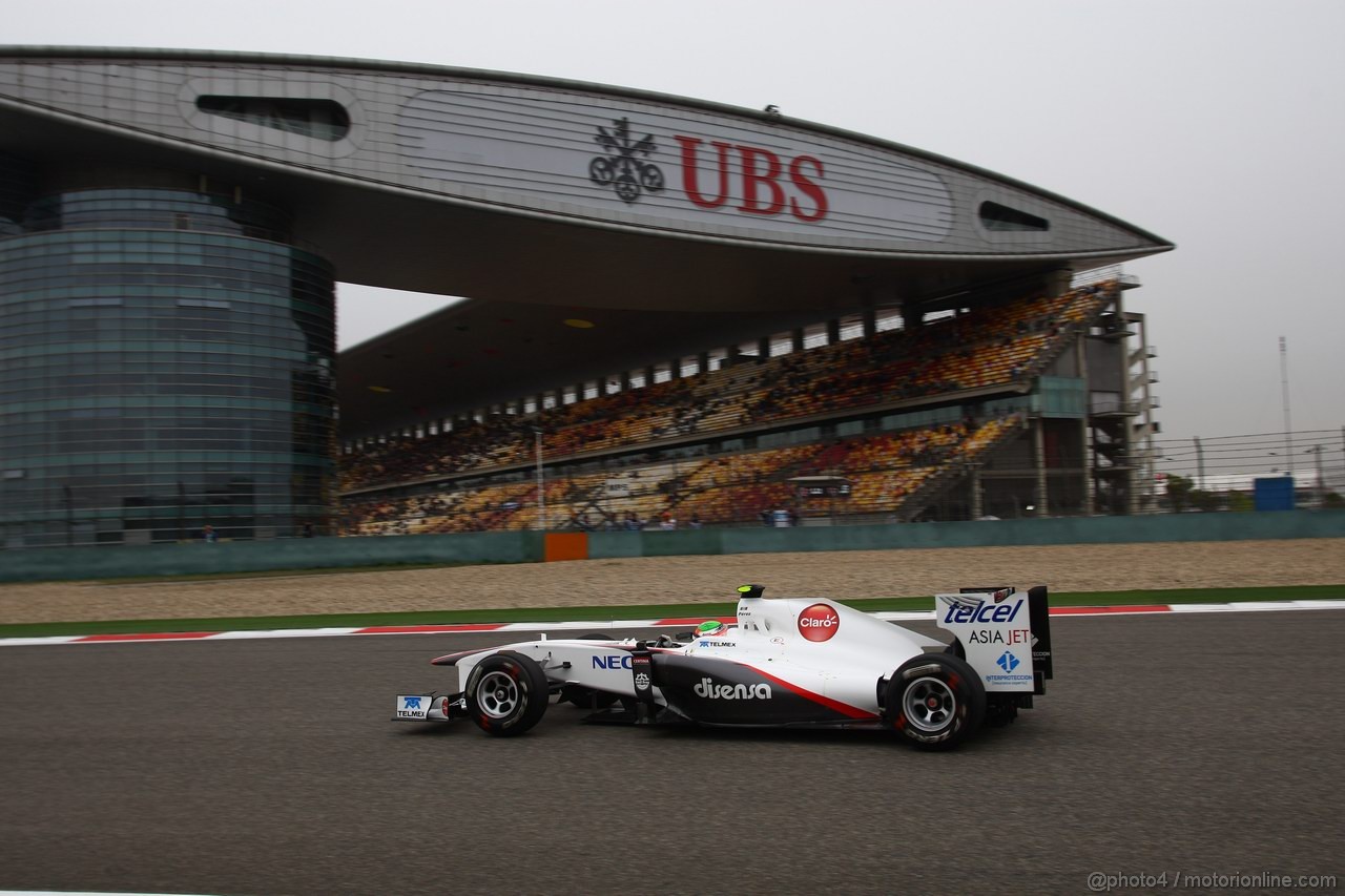 GP CINA, 16.04.2011- Qualifiche, Sergio Pérez (MEX), Sauber F1 Team C30 
