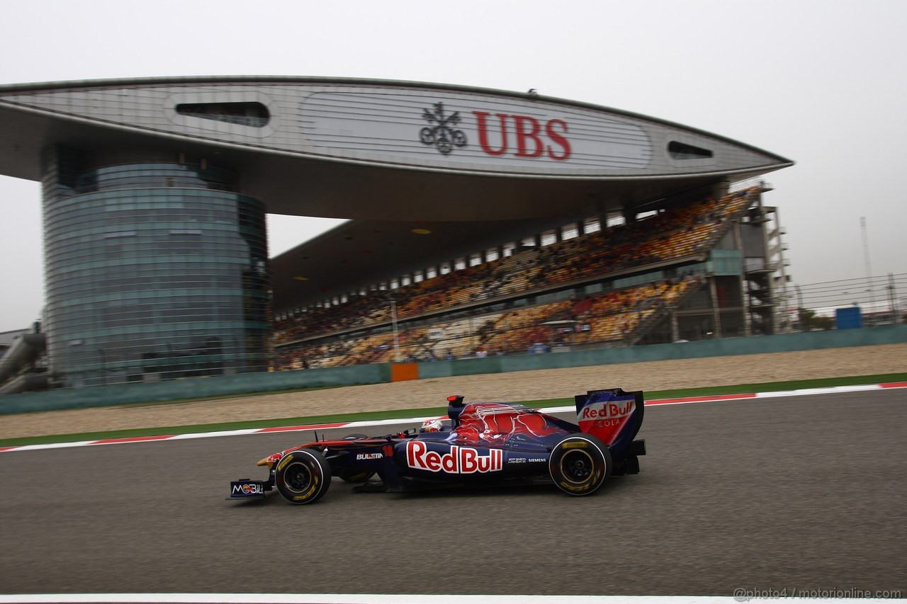 GP CINA, 16.04.2011- Qualifiche, Sébastien Buemi (SUI), Scuderia Toro Rosso, STR6 