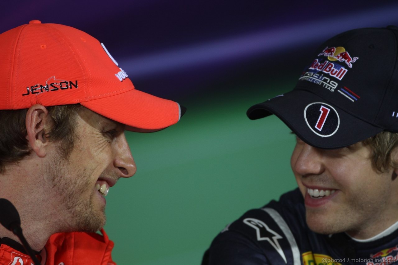 GP CINA, 16.04.2011- Qualifiche, Conferenza Stampa, Jenson Button (GBR), McLaren  Mercedes, MP4-26 e Sebastian Vettel (GER), Red Bull Racing, RB7 