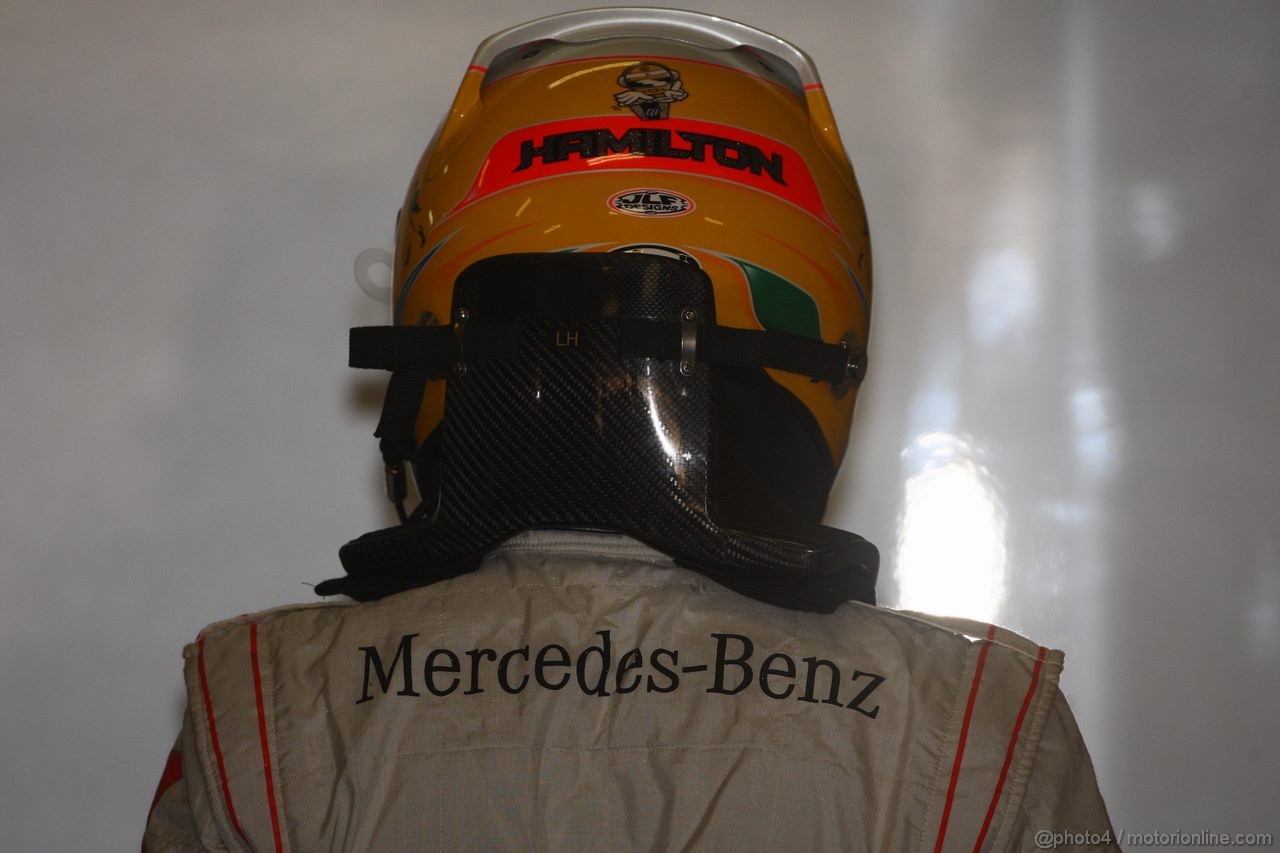 GP CINA, 15.04.2011- Prove Libere 1, Venerdi', Lewis Hamilton (GBR), McLaren  Mercedes, MP4-26 