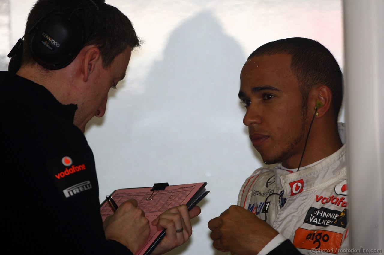 GP CINA, 15.04.2011- Prove Libere 1, Venerdi', Lewis Hamilton (GBR), McLaren  Mercedes, MP4-26 