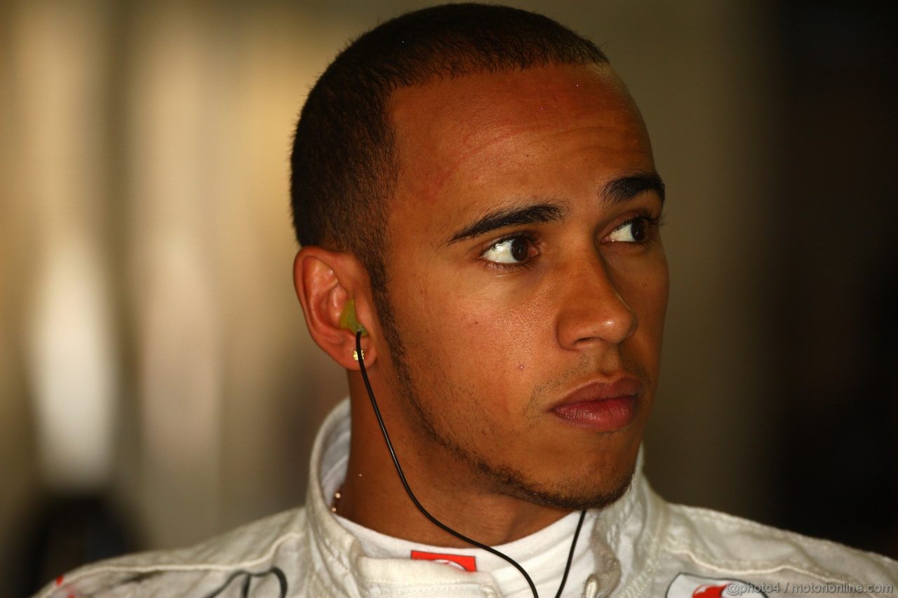 GP CINA, 15.04.2011- Prove Libere 1, Venerdi', Lewis Hamilton (GBR), McLaren  Mercedes, MP4-26 