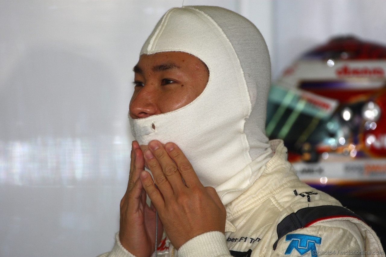 GP CINA, 15.04.2011- Prove Libere 1, Venerdi', Kamui Kobayashi (JAP), Sauber F1 Team C30