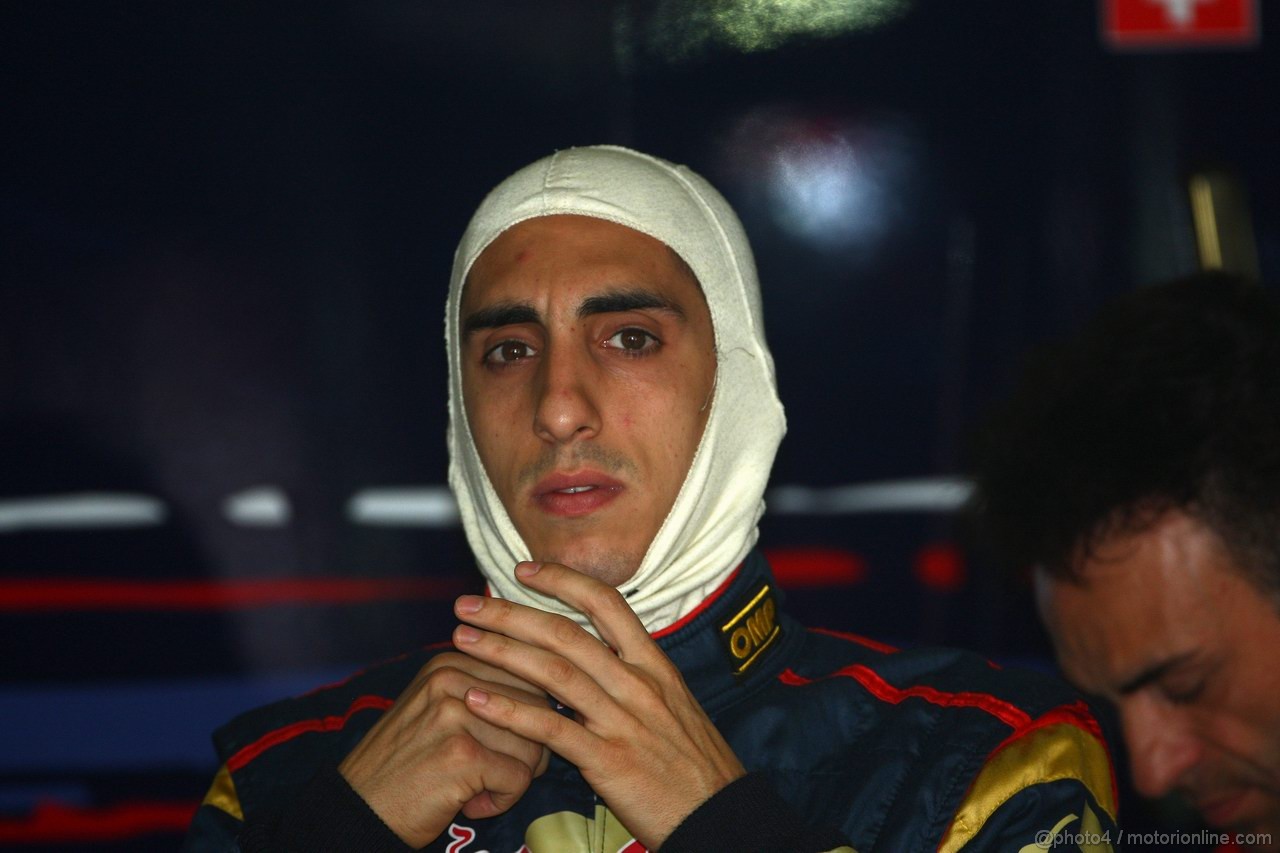 GP CINA, 15.04.2011- Prove Libere 1, Venerdi', Sébastien Buemi (SUI), Scuderia Toro Rosso, STR6 
