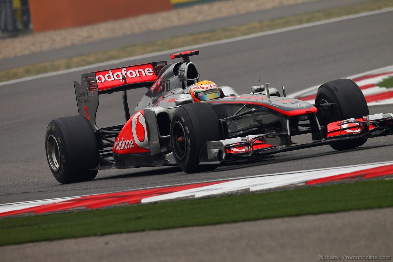 GP CINA, 15.04.2011- Prove Libere 1, Venerdi', Lewis Hamilton (GBR), McLaren  Mercedes, MP4-26 