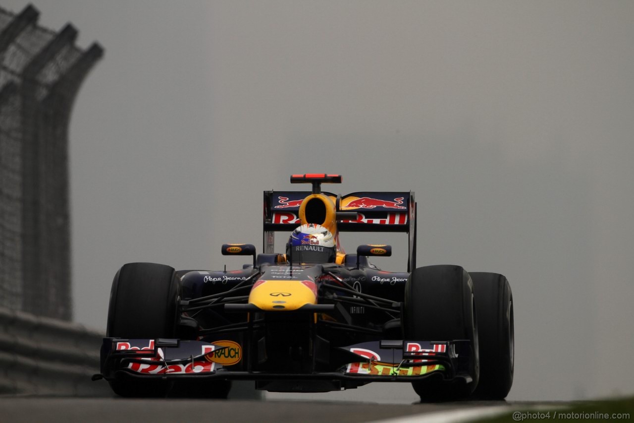 GP CINA, 15.04.2011- Prove Libere 1, Venerdi', Sebastian Vettel (GER), Red Bull Racing, RB7 