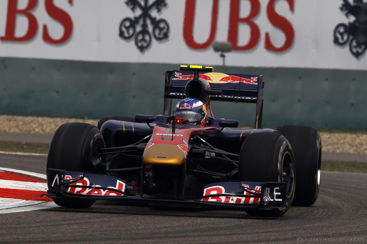 GP CINA, 15.04.2011- Prove Libere 1, Venerdi', Daniel Ricciardo (AUS), Test Driver Scuderia Toro Rosso, STR6 ,LEGAL NOTICE: THIS PICTURE IS NOT FOR CHINA