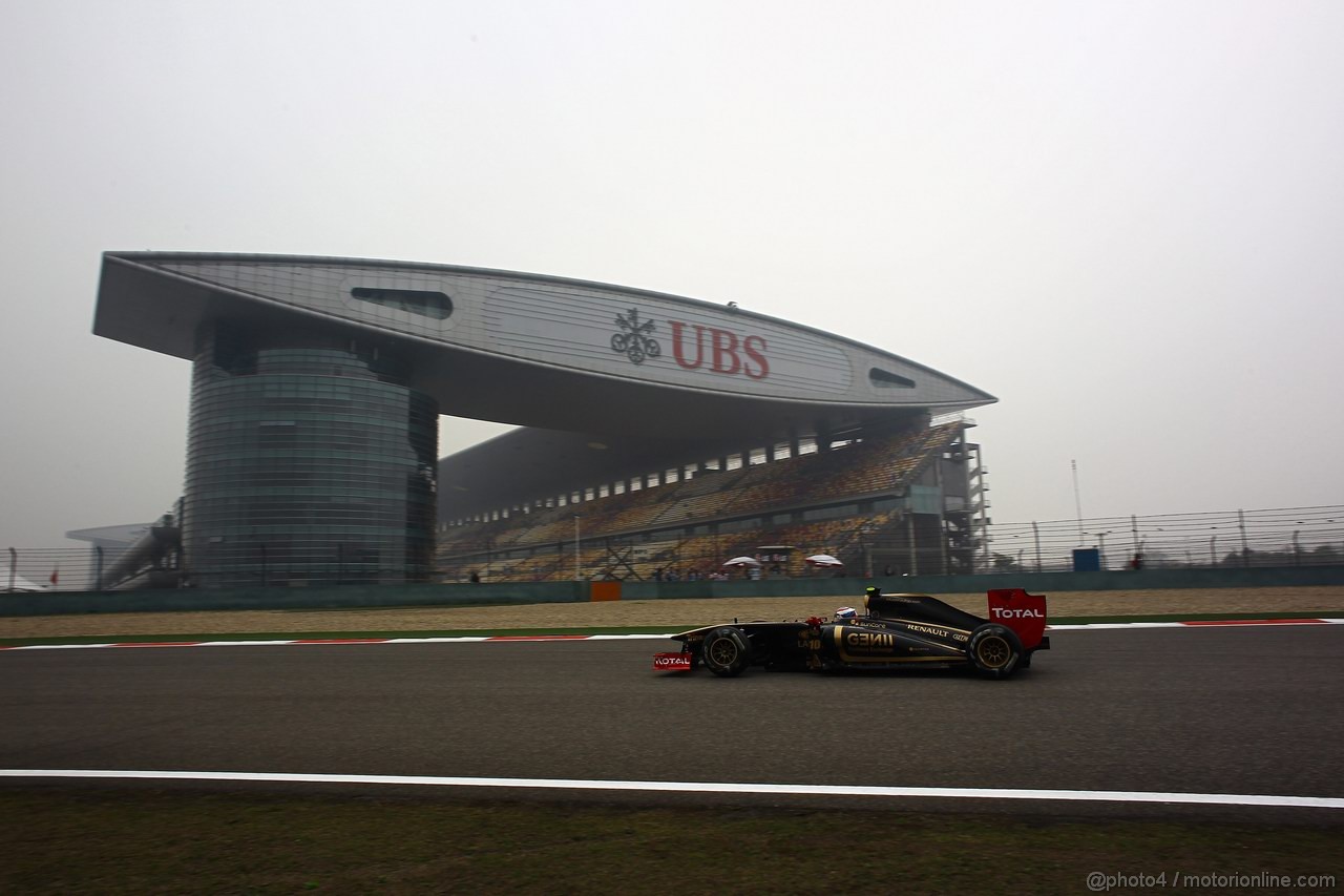 GP CINA, 15.04.2011- Prove Libere 1, Venerdi', Vitaly Petrov (RUS), Lotus Renault GP, R31 , LEGAL NOTICE: THIS PICTURE IS NOT FOR CHINA