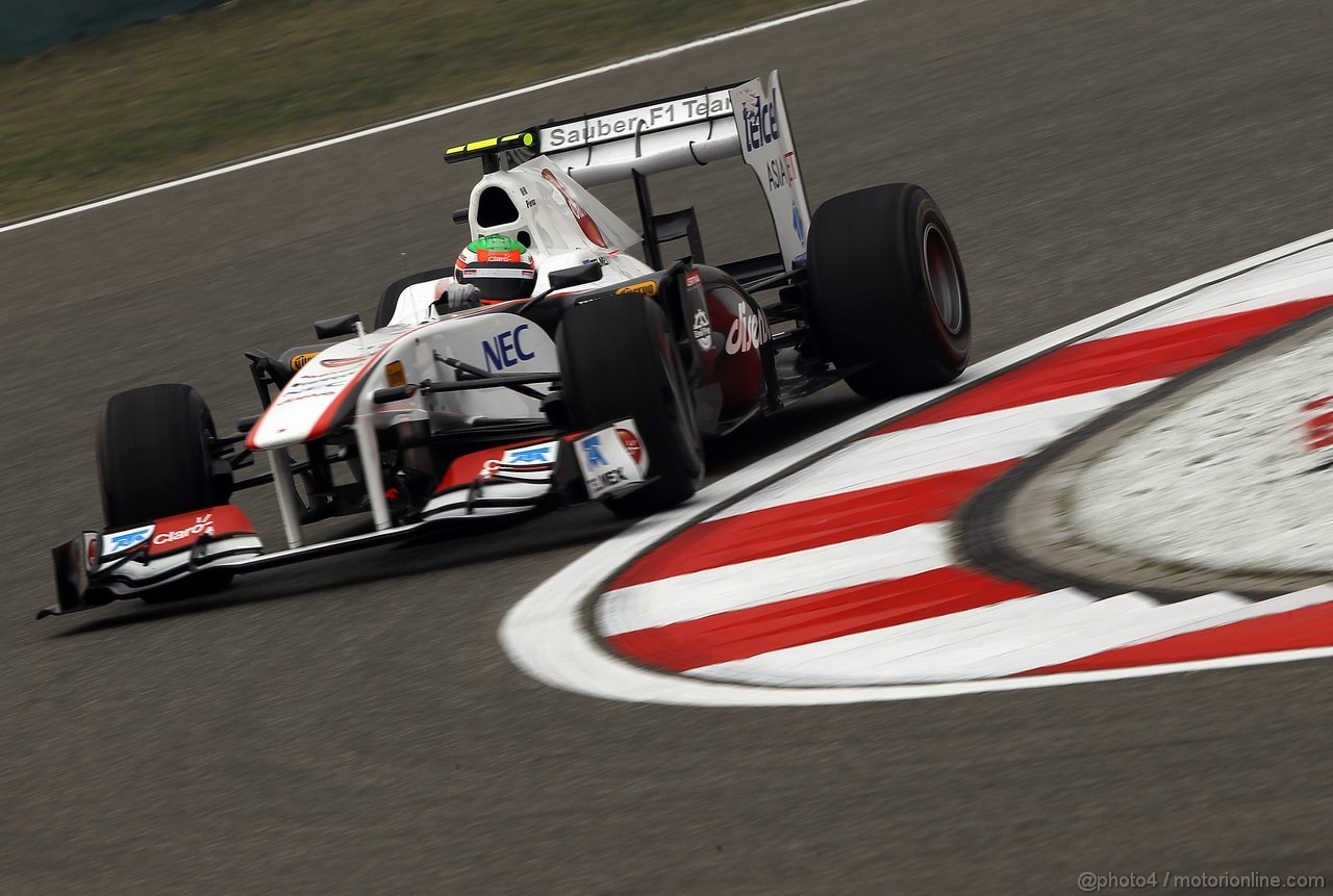 GP CINA, 15.04.2011- Prove Libere 1, Venerdi',Sergio Pérez (MEX), Sauber F1 Team C30 , LEGAL NOTICE: THIS PICTURE IS NOT FOR CHINA