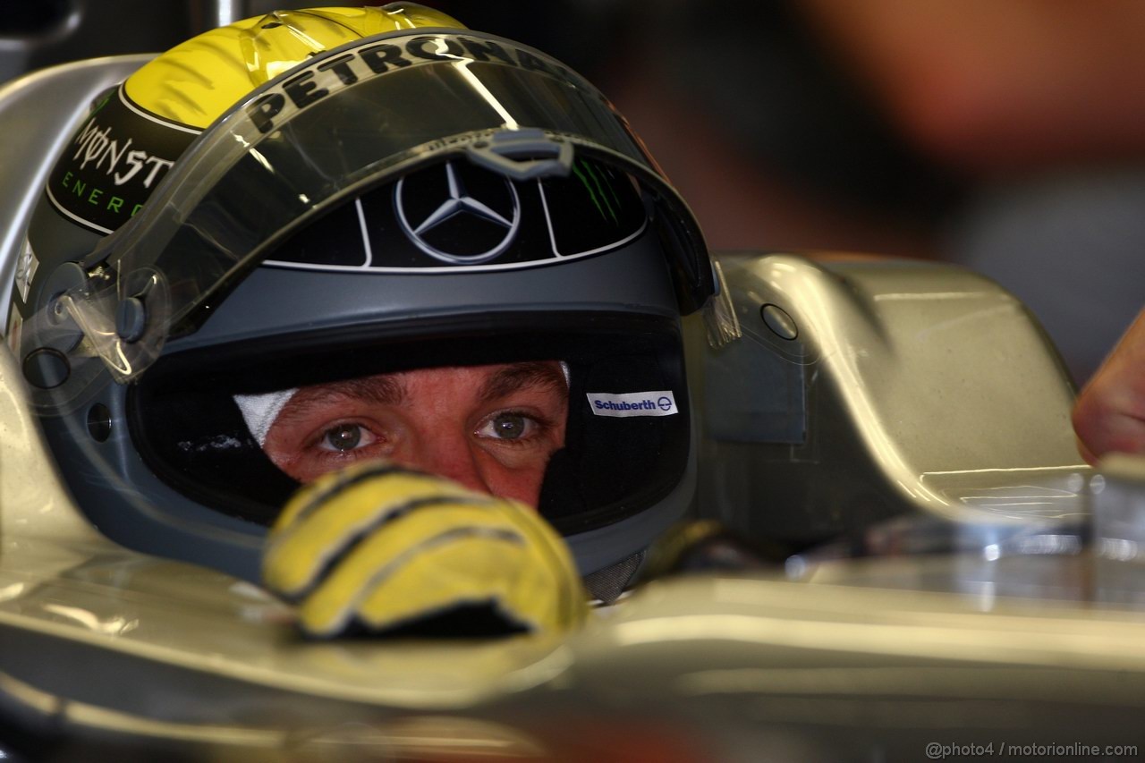 GP CINA, 15.04.2011- Prove Libere 2, Venerdi', Nico Rosberg (GER), Mercedes GP Petronas F1 Team, MGP W02 