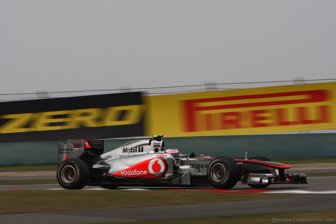 GP CINA, 15.04.2011- Prove Libere 2, Venerdi', Jenson Button (GBR), McLaren  Mercedes, MP4-26 
