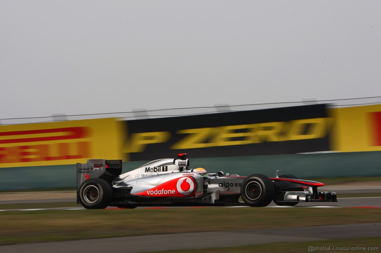 GP CINA, 15.04.2011- Prove Libere 2, Venerdi', Lewis Hamilton (GBR), McLaren  Mercedes, MP4-26 