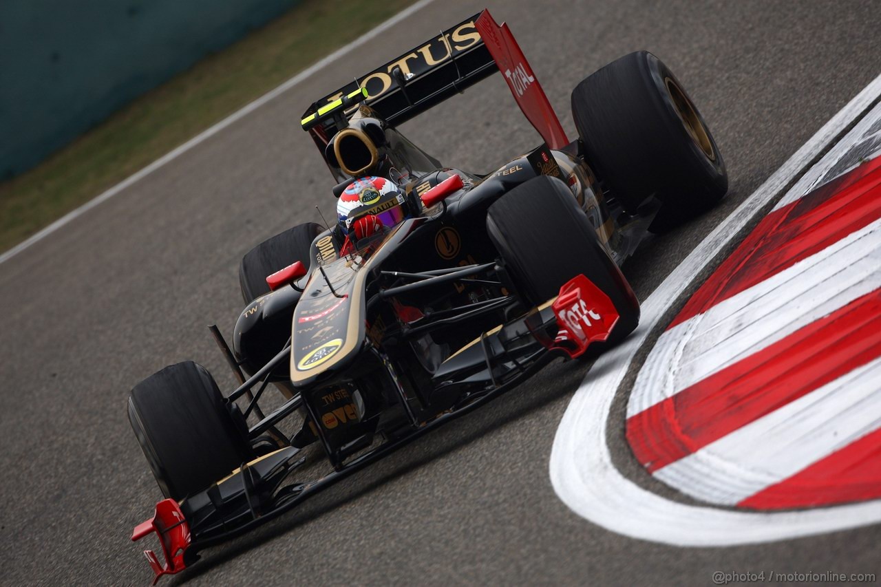 GP CINA, 15.04.2011- Prove Libere 2, Venerdi', Vitaly Petrov (RUS), Lotus Renault GP, R31 