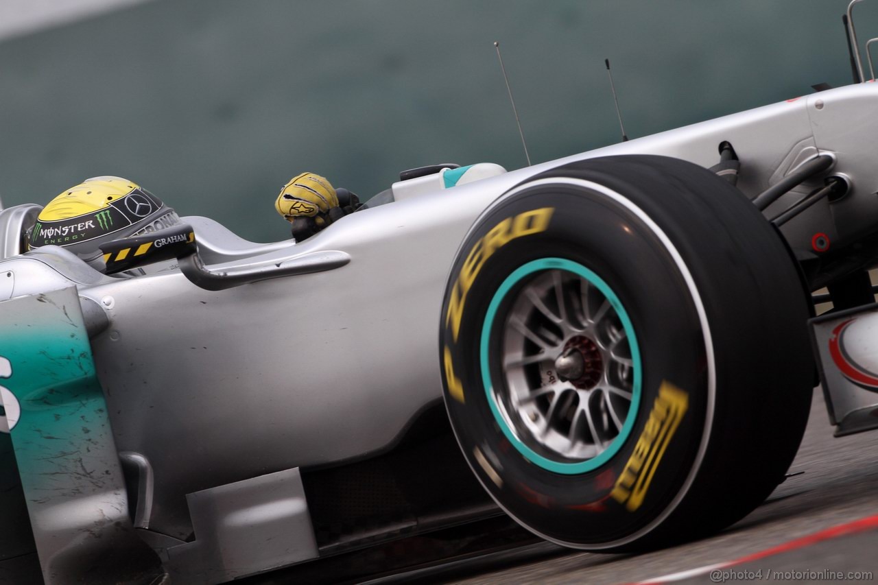 GP CINA, 15.04.2011- Prove Libere 2, Venerdi', Michael Schumacher (GER), Mercedes GP Petronas F1 Team, MGP W02 