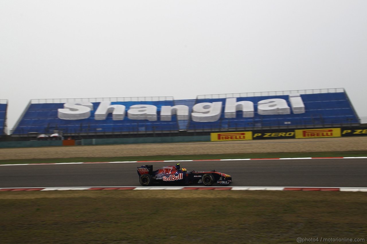 GP CINA, 15.04.2011- Prove Libere 2, Venerdi', Jaime Alguersuari (SPA), Scuderia Toro Rosso, STR6