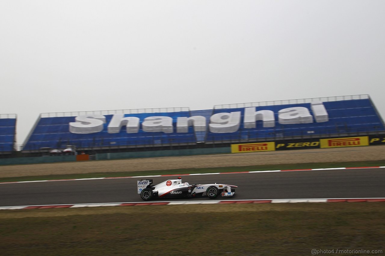 GP CINA, 15.04.2011- Prove Libere 2, Venerdi', Kamui Kobayashi (JAP), Sauber F1 Team C30 