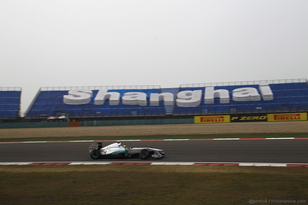 GP CINA, 15.04.2011- Prove Libere 2, Venerdi', Nico Rosberg (GER), Mercedes GP Petronas F1 Team, MGP W02
