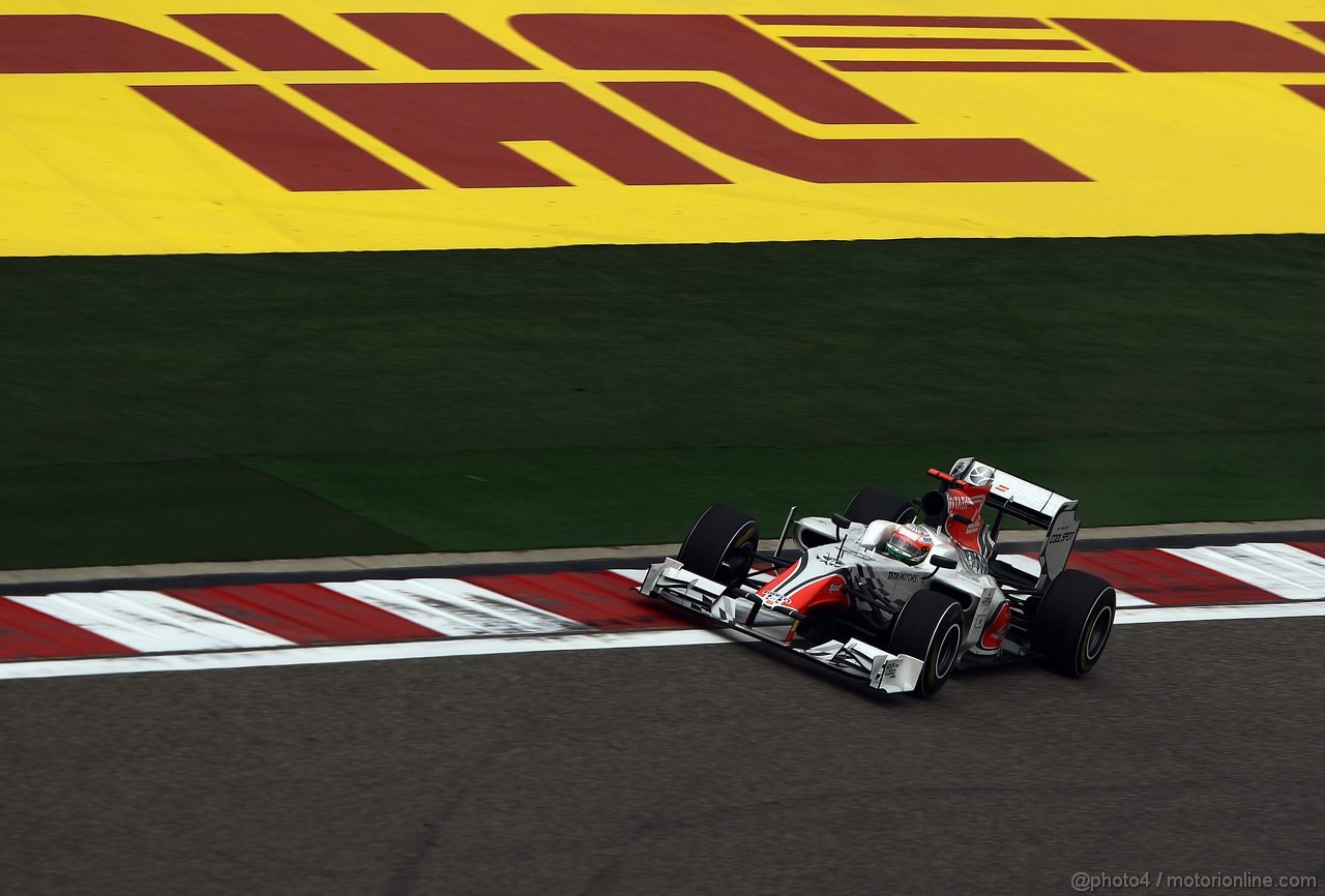 GP CINA, 15.04.2011- Prove Libere 2, Venerdi', Kamui Kobayashi (JAP), Sauber F1 Team C30 