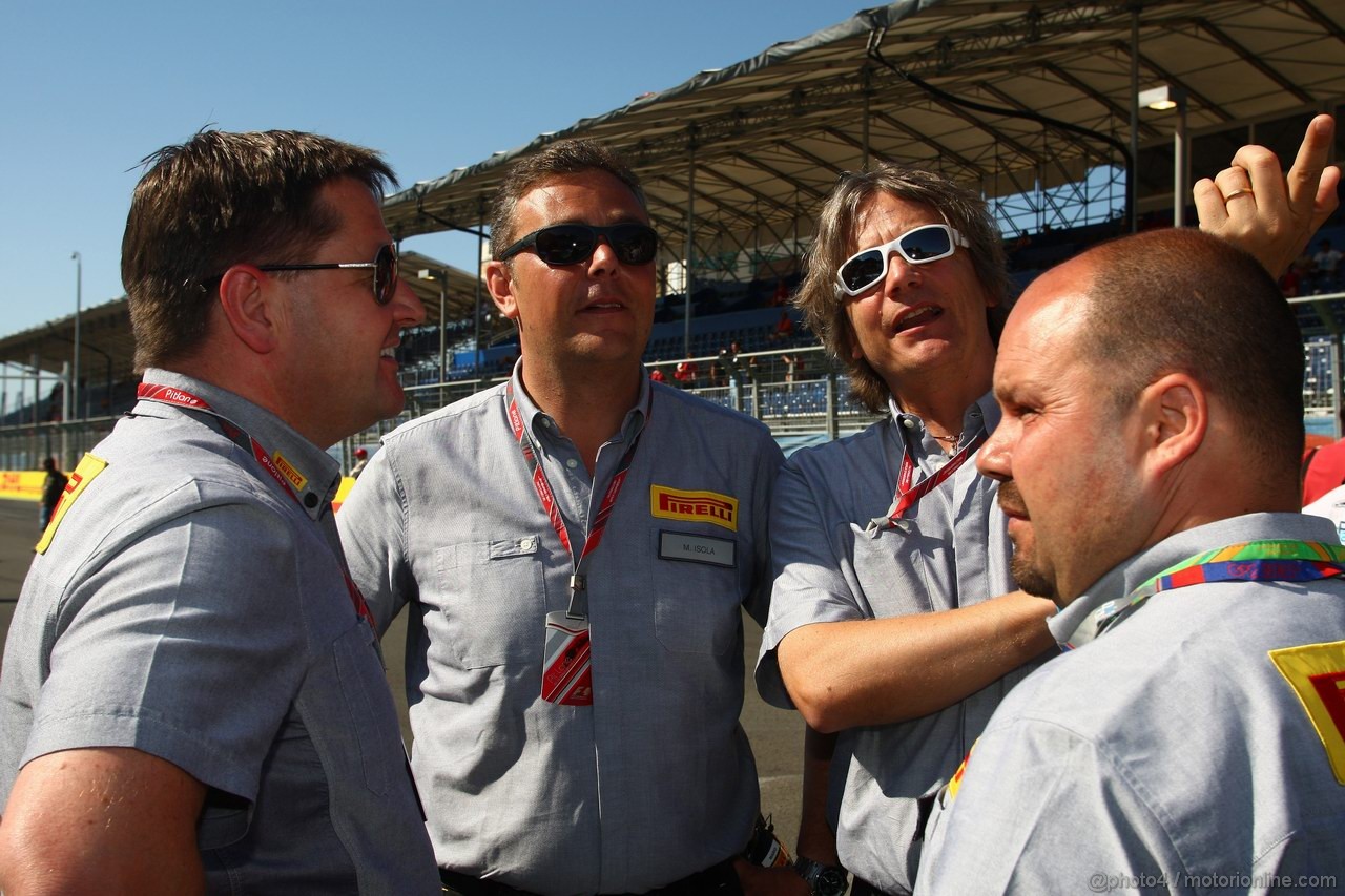 GP EUROPA, 26.06.2011- Paul Hembery, Pirelli Motorspor Director e Mario Isola (ITA), Sporting Director Pirelli  