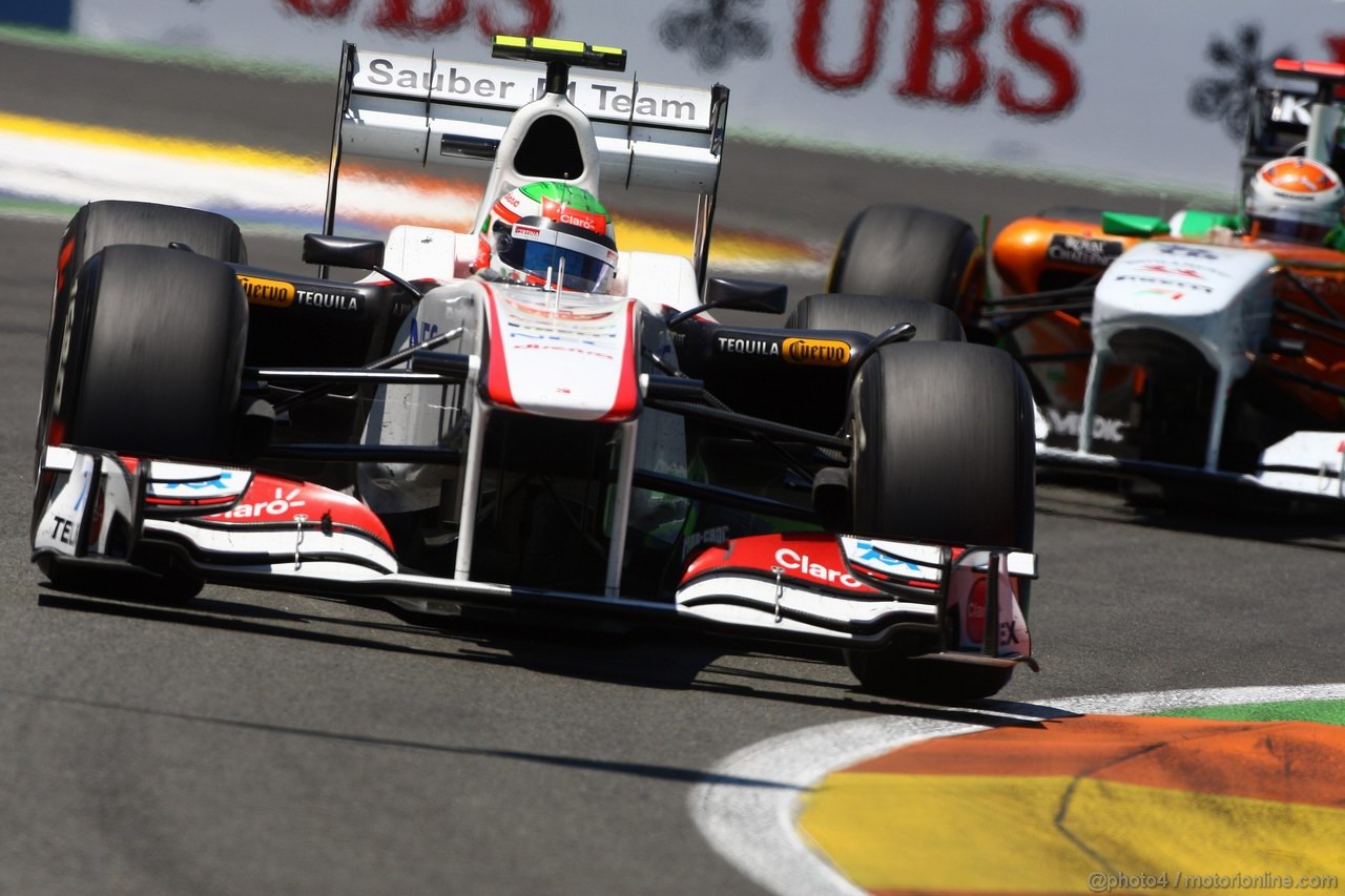GP EUROPA, 26.06.2011- Gara, Sebastian Vettel (GER), Red Bull Racing, RB7 vincitore Sergio Pérez (MEX), Sauber F1 Team C30 davanti a Adrian Sutil (GER), Force India F1 Team, VJM04 