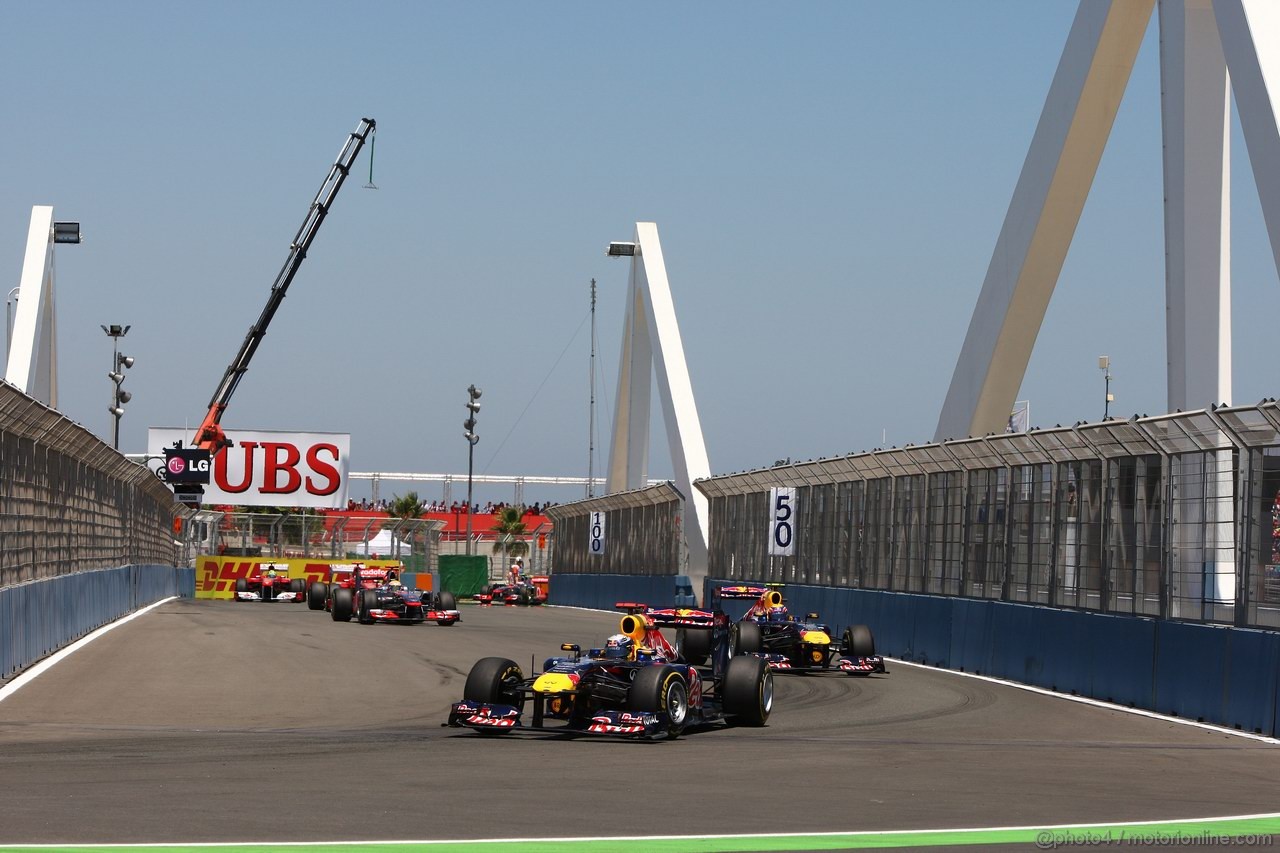 GP EUROPA, 26.06.2011- Gara, Sebastian Vettel (GER), Red Bull Racing, RB7 davanti a Mark Webber (AUS), Red Bull Racing, RB7 