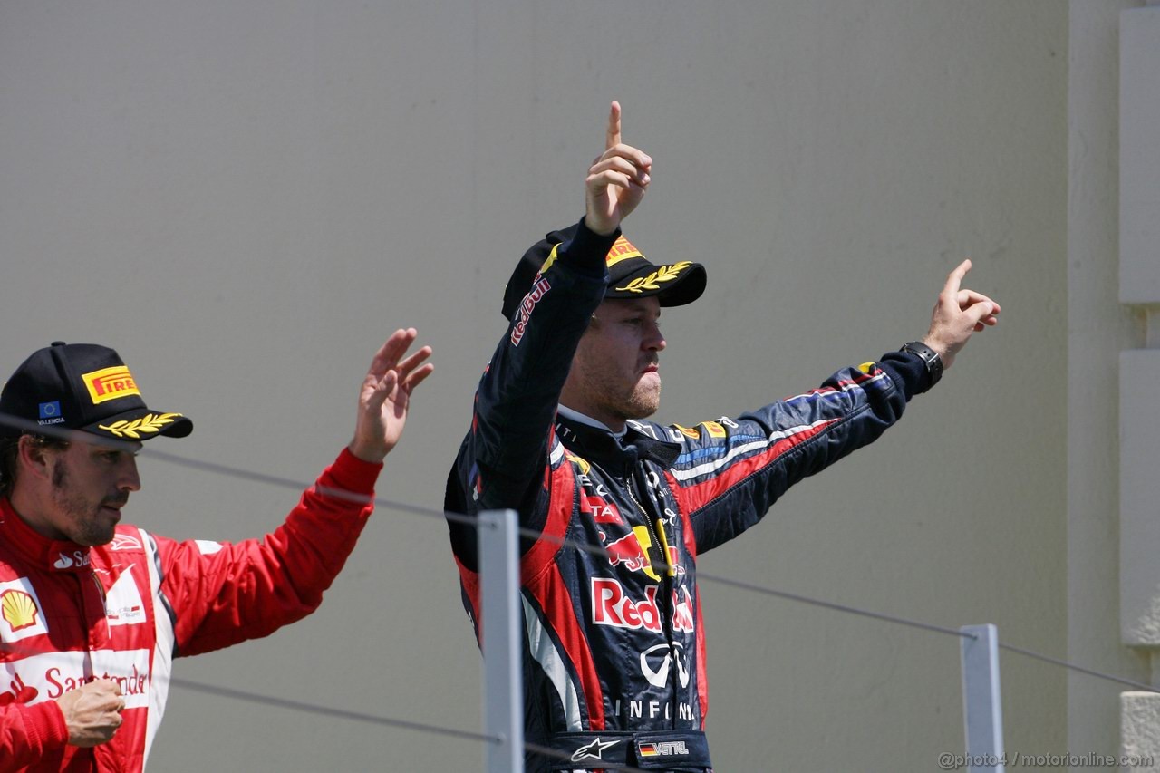 GP EUROPA, 26.06.2011- Gara, Sebastian Vettel (GER), Red Bull Racing, RB7 vincitore e Fernando Alonso (ESP), Ferrari, F-150 Italia secondo 