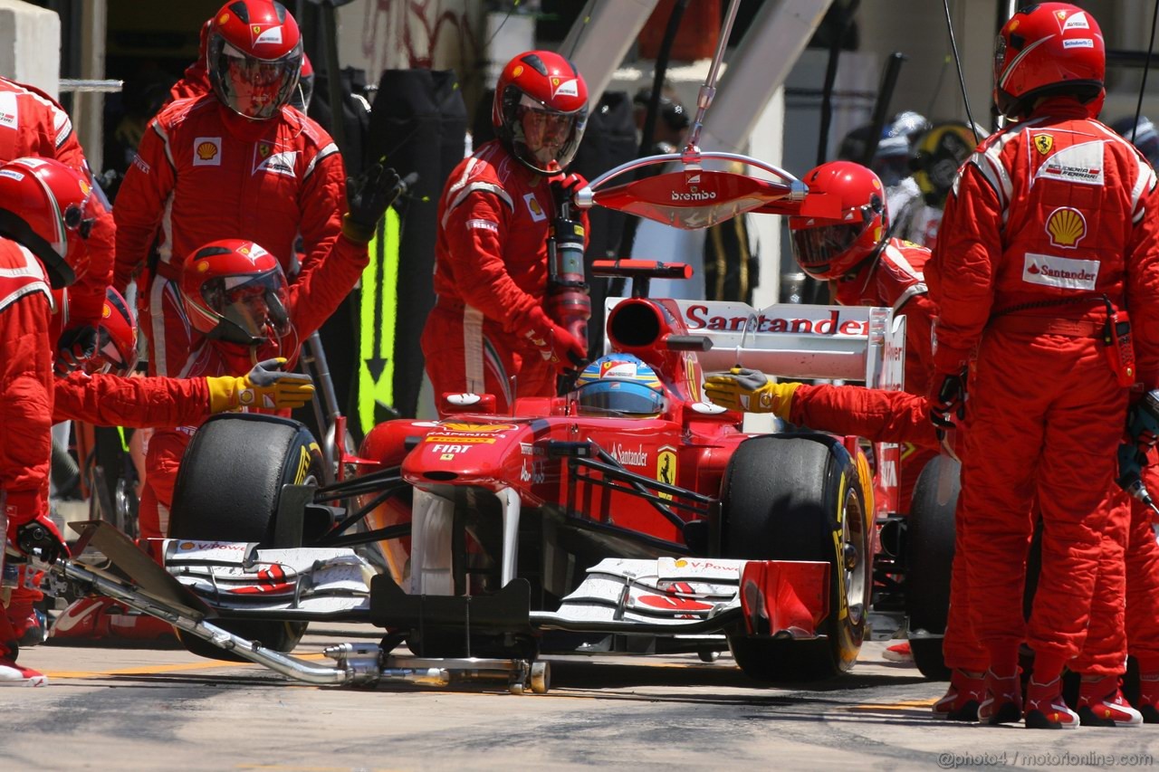 GP EUROPA, 26.06.2011- Gara, Pit Stop, Fernando Alonso (ESP), Ferrari, F-150 Italia 