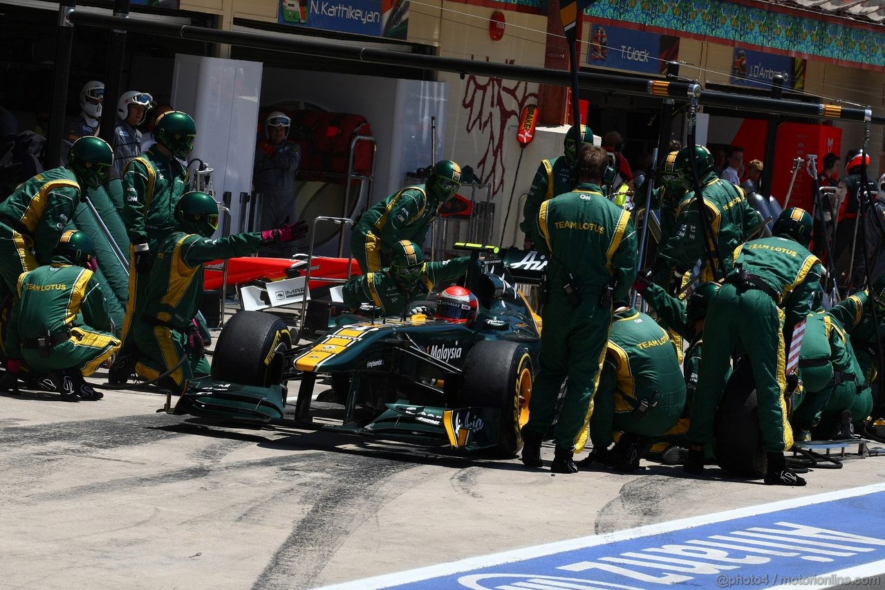 GP EUROPA, 26.06.2011- Gara, Pit Stop, Jarno Trulli (ITA), Team Lotus, TL11 