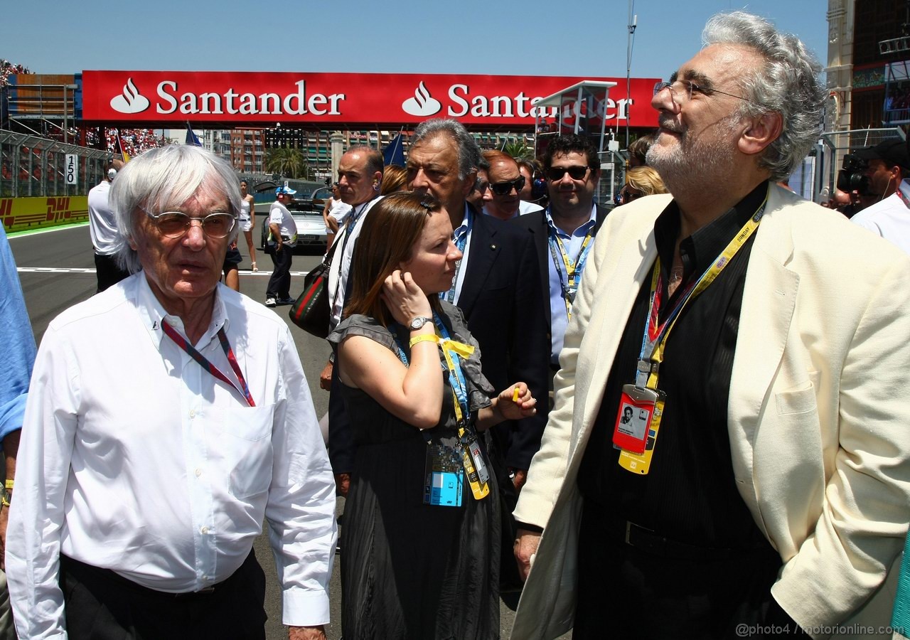 GP EUROPA, 26.06.2011- Gara, Bernie Ecclestone (GBR), President e CEO of Formula One Management  e Placido Domingo (ESP), Tenor